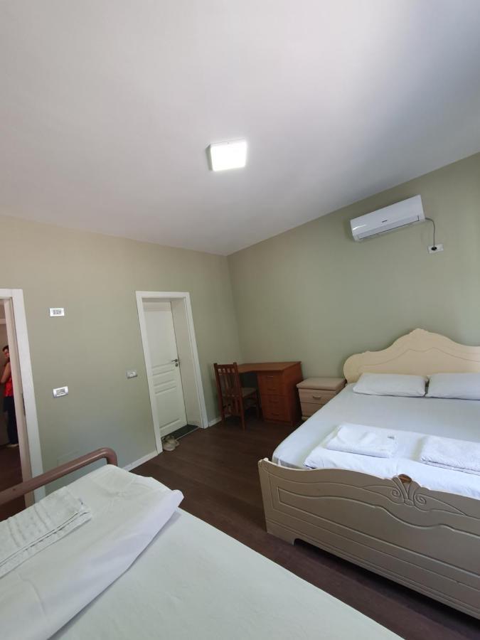Klerichi Hotel Tirana Quarto foto