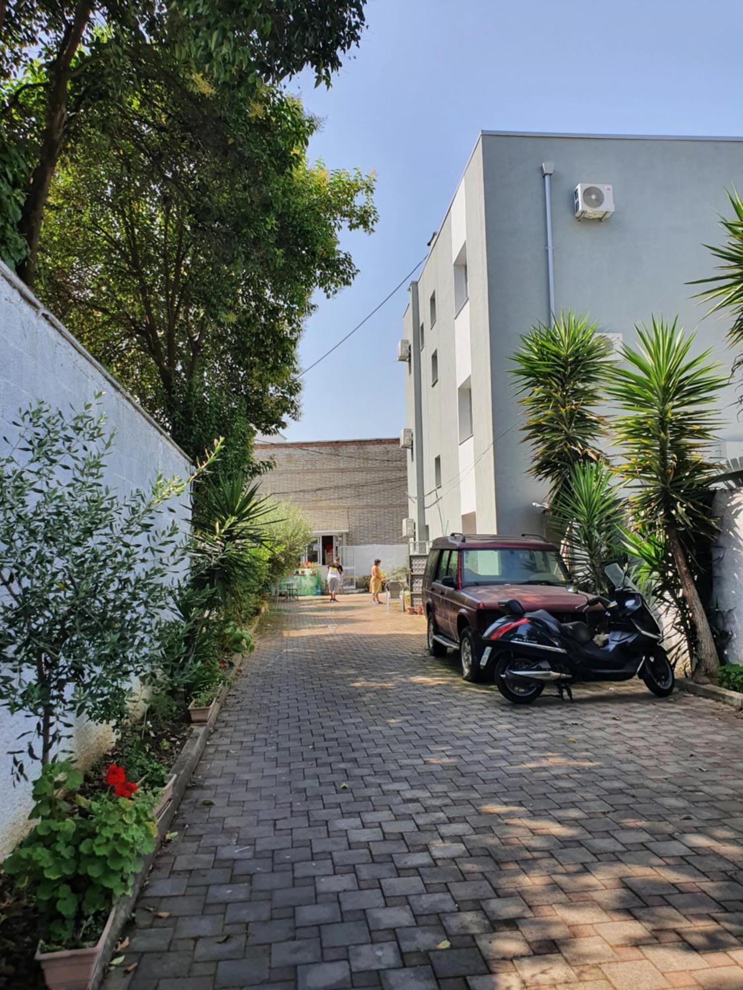Klerichi Hotel Tirana Exterior foto